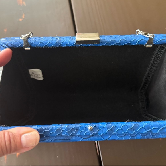 Blue Textured Clutch Bag - Picture 3 of 5